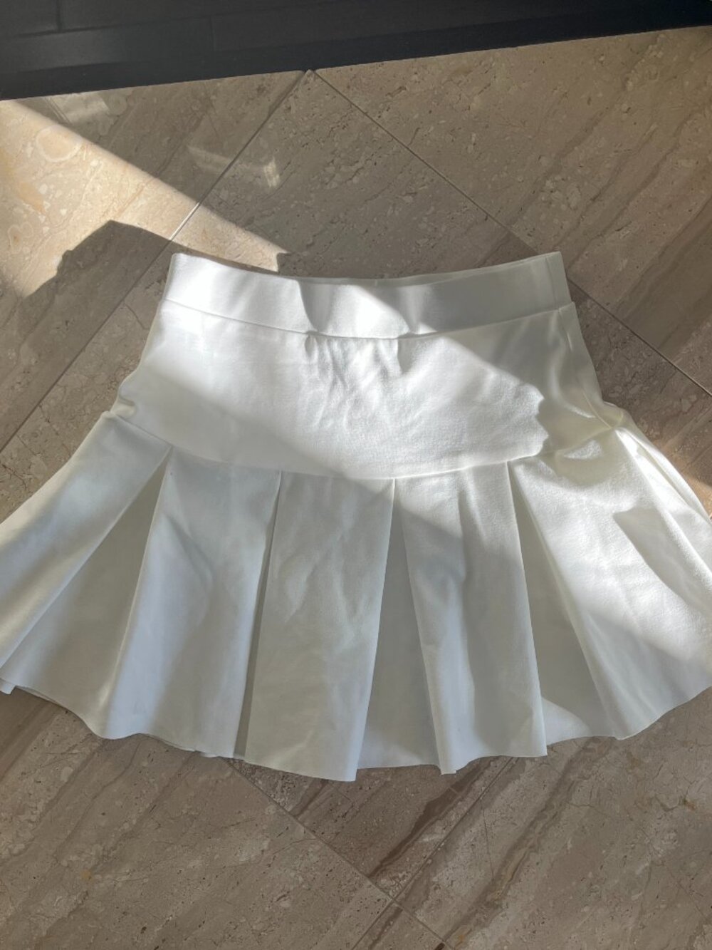 Princess Polly/Lioness Pleated Mini Skirt - White, NWOT